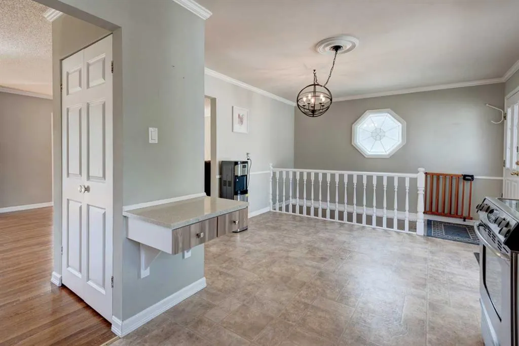32 Atlanta Crescent SE