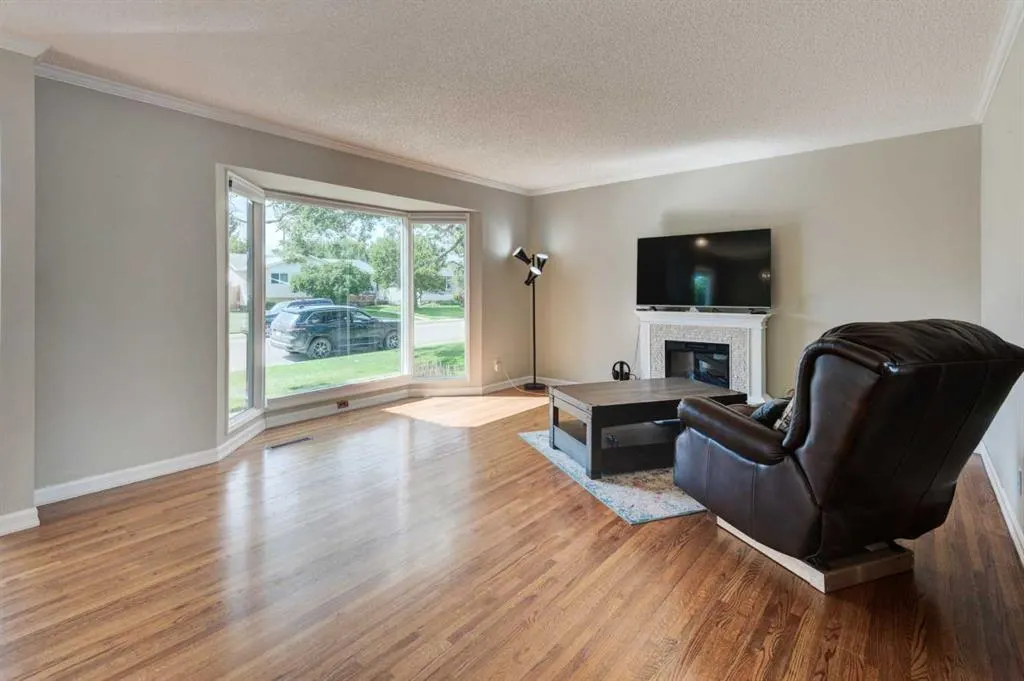 32 Atlanta Crescent SE