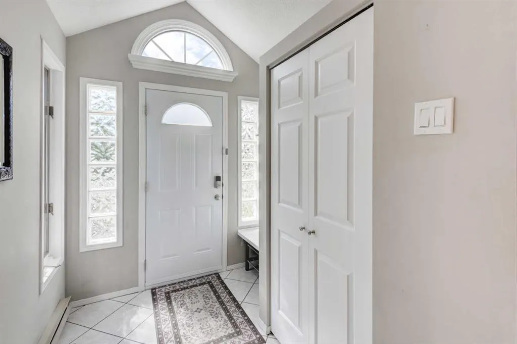 32 Atlanta Crescent SE
