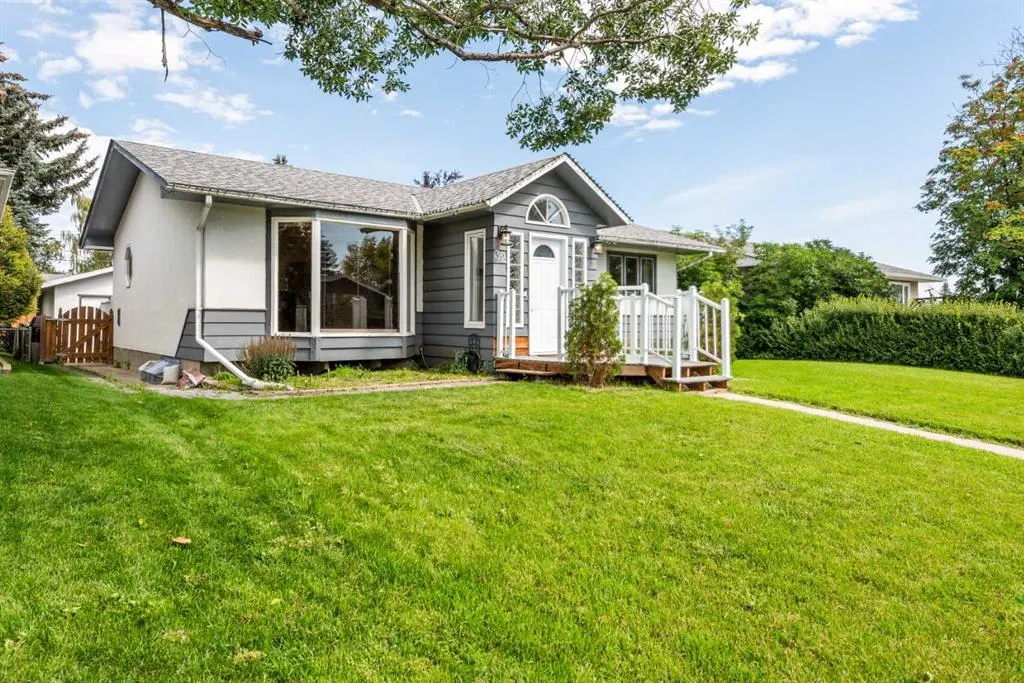 32 Atlanta Crescent SE