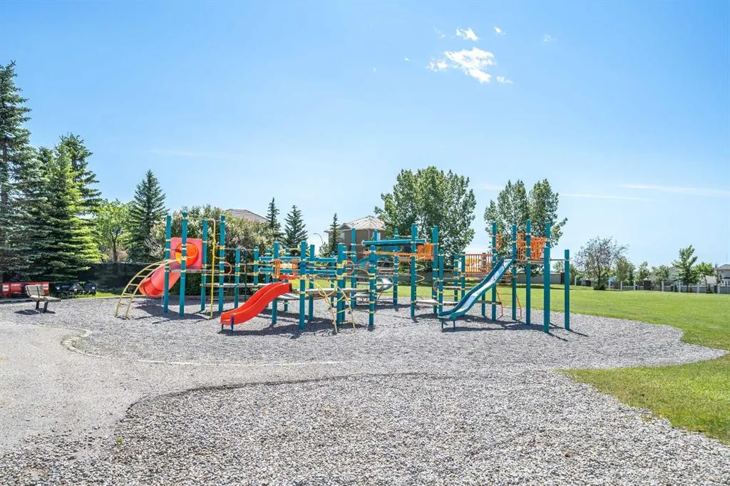 844 Arbour Lake Road NW