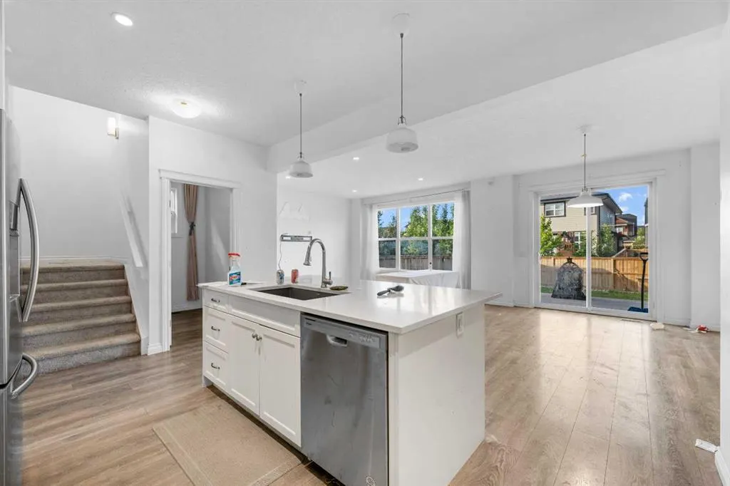 15 Masters Place SE