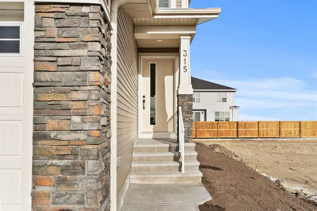 315 Kinniburgh Loop