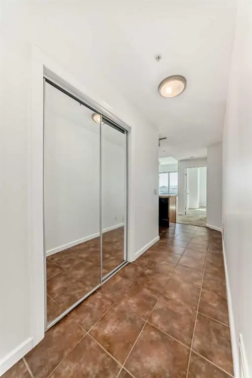 1410 1 Street SE, #305