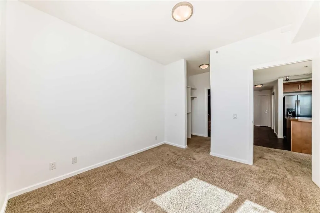 1410 1 Street SE, #305