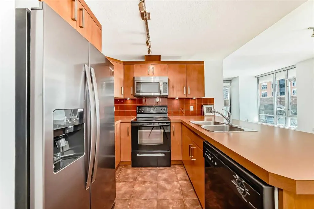 1410 1 Street SE, #305