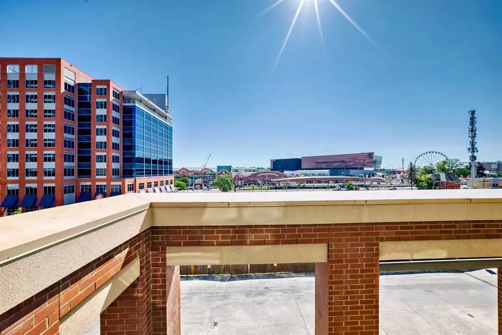 1410 1 Street SE, #305