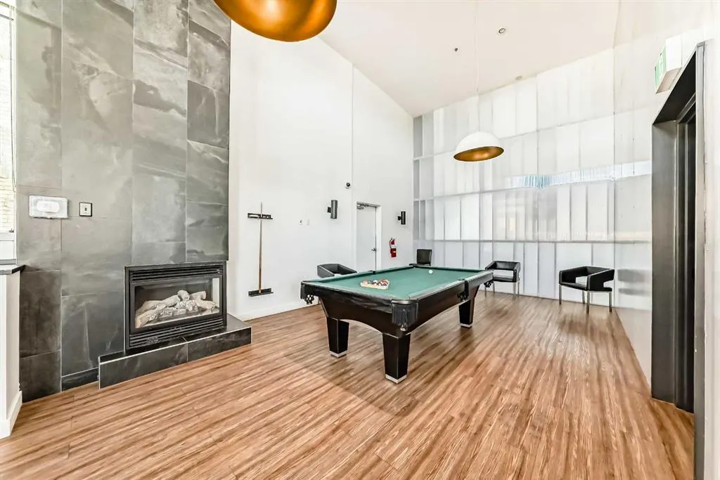 1410 1 Street SE, #305