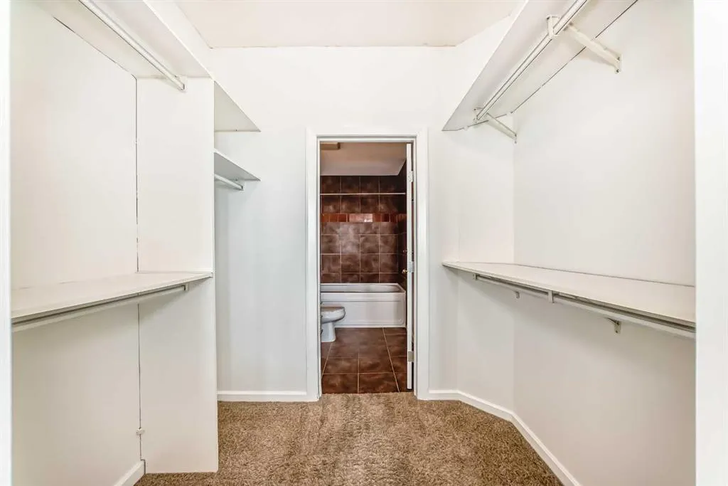 1410 1 Street SE, #305