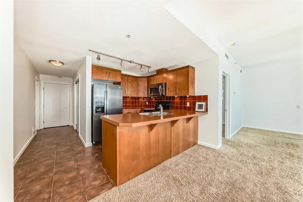 1410 1 Street SE, #305