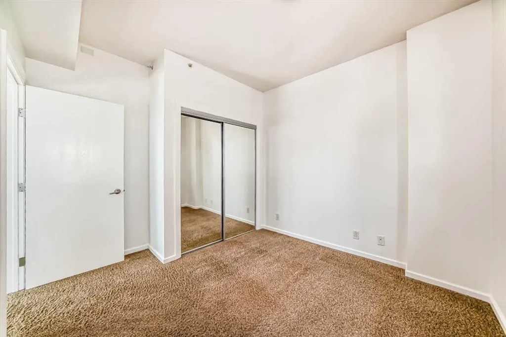 1410 1 Street SE, #305