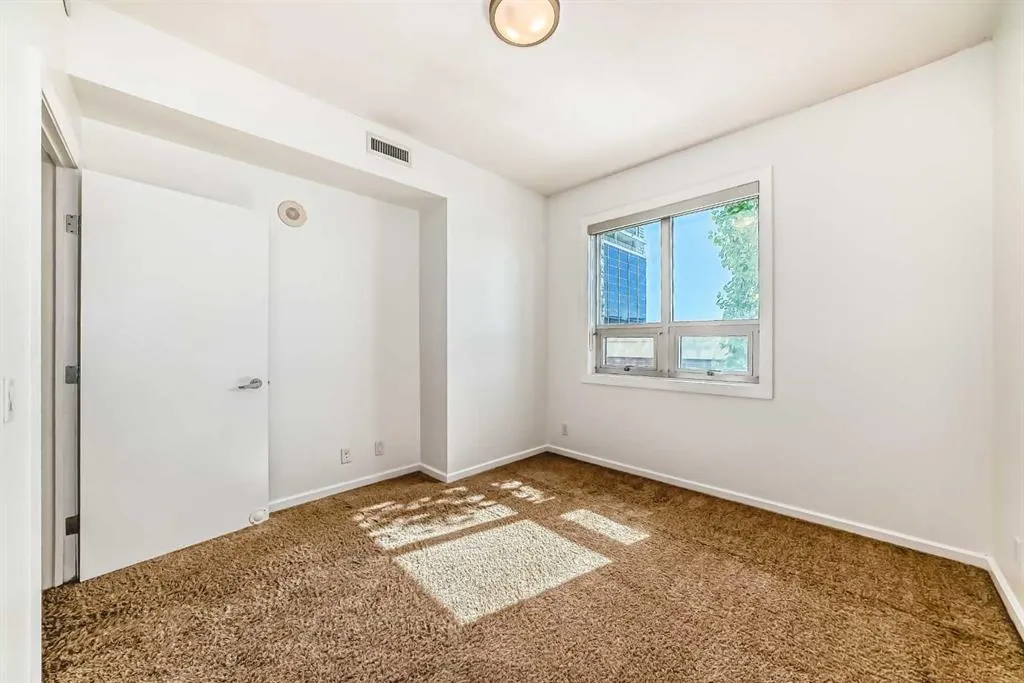 1410 1 Street SE, #305