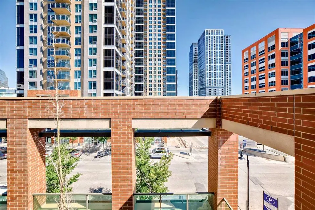 1410 1 Street SE, #305