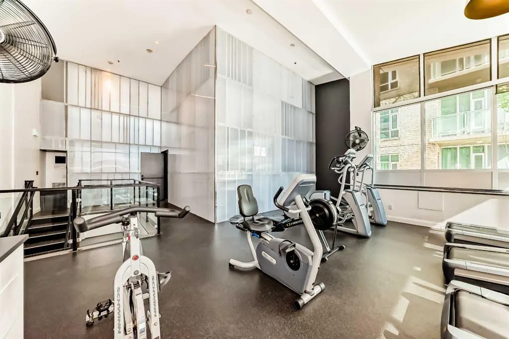 1410 1 Street SE, #305