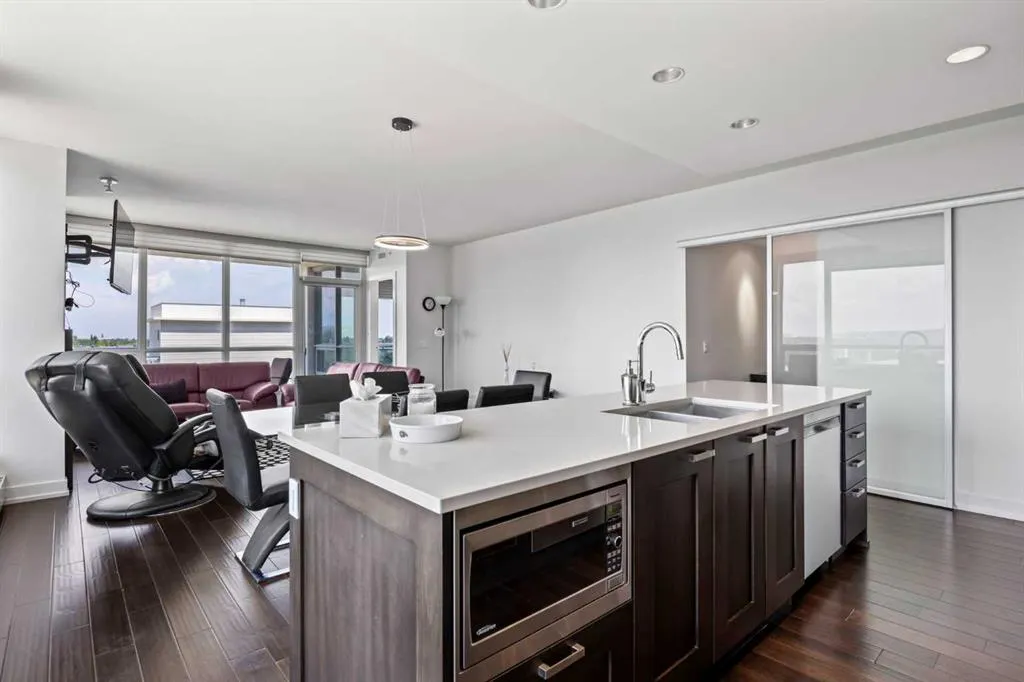 222 Riverfront Avenue SW, #1821