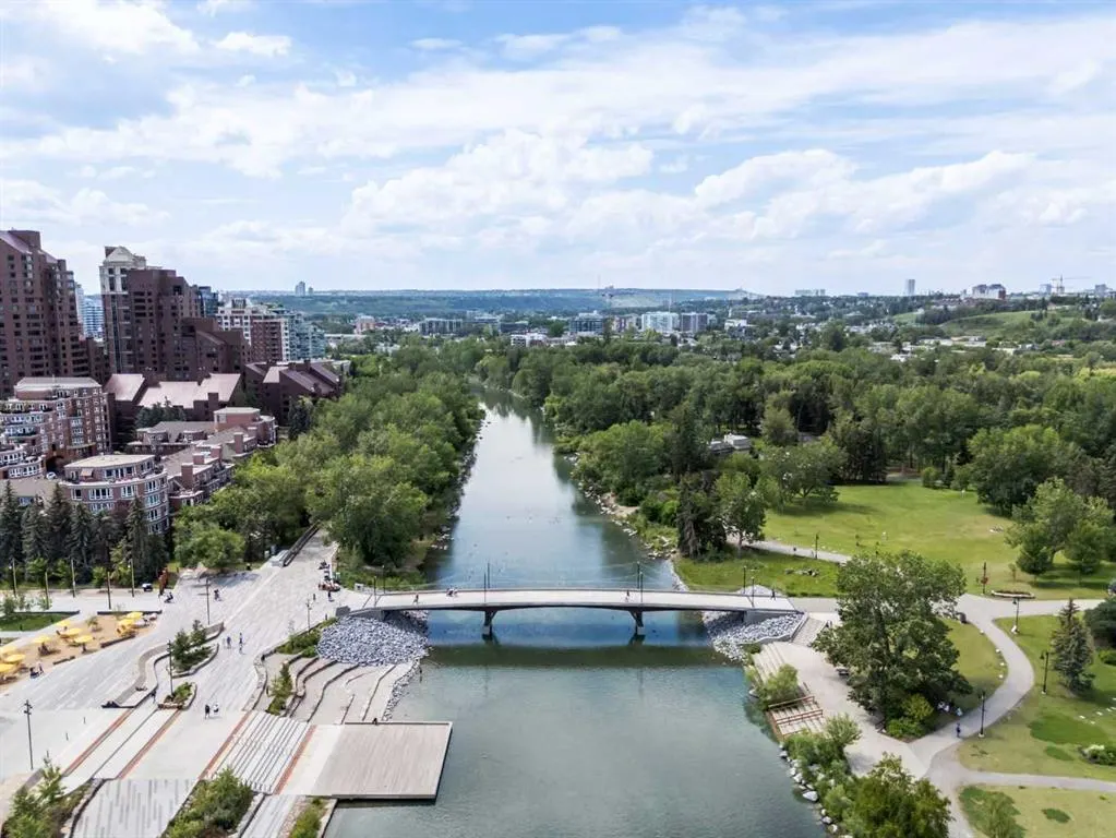 222 Riverfront Avenue SW, #1821