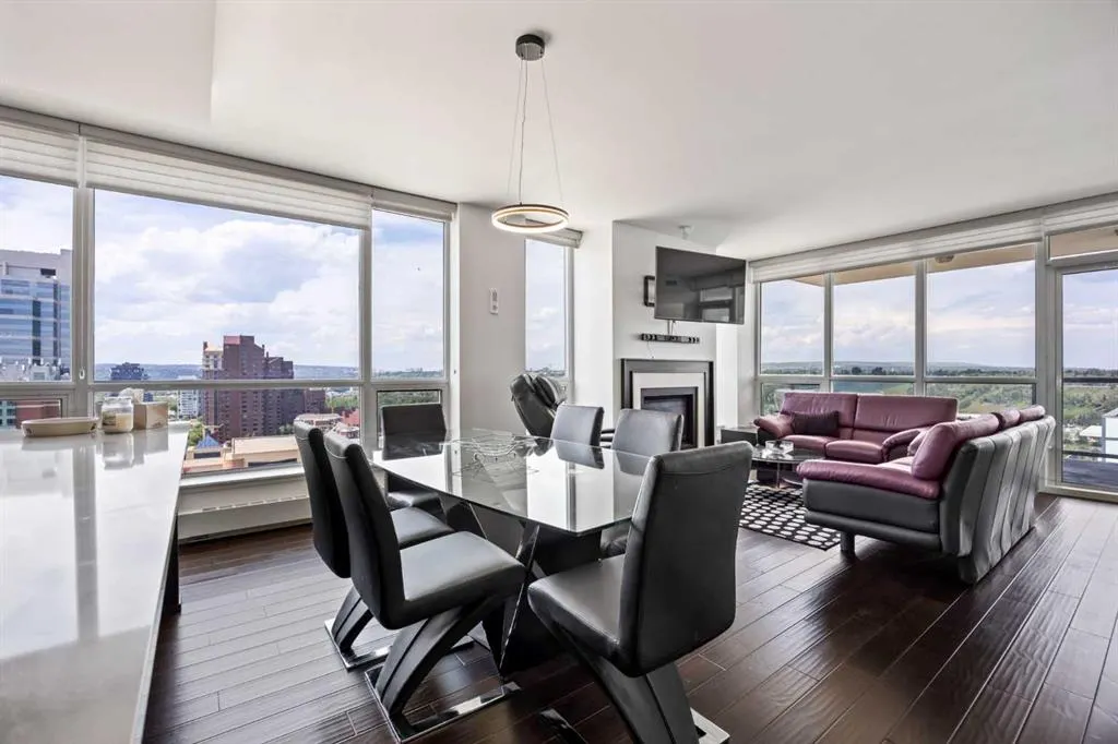 222 Riverfront Avenue SW, #1821