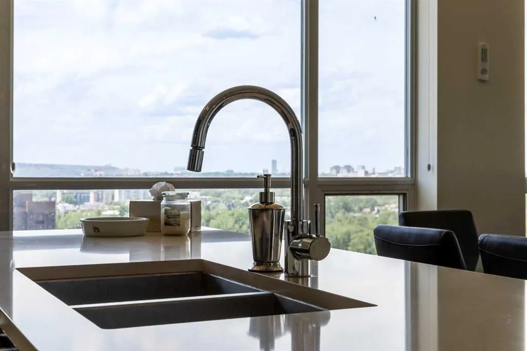 222 Riverfront Avenue SW, #1821