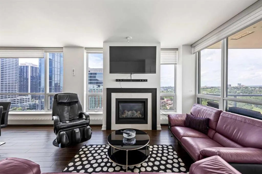 222 Riverfront Avenue SW, #1821