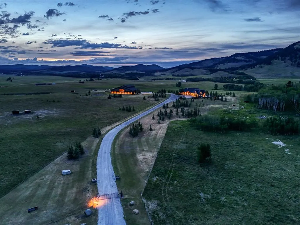 264390 Forestry Trunk Road