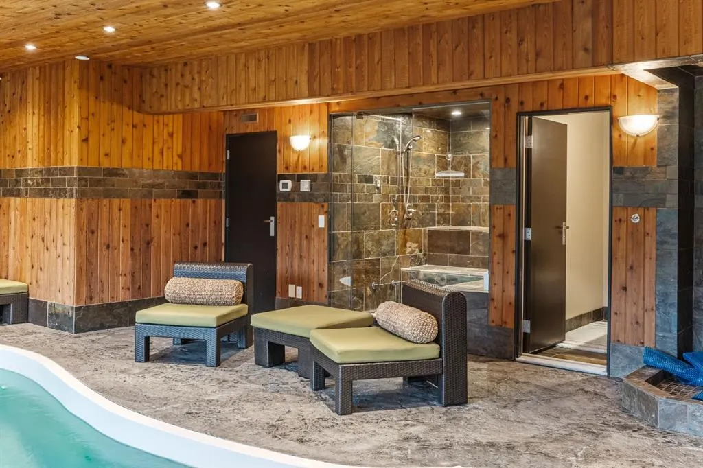 264390 Forestry Trunk Road