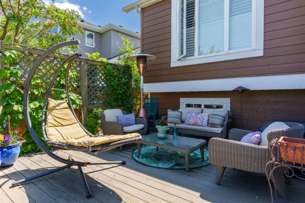 118 Riverwood Crescent SW