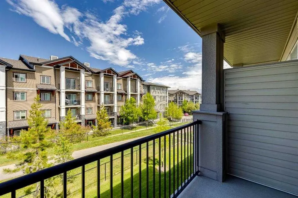 22 Panatella Road NW, #207