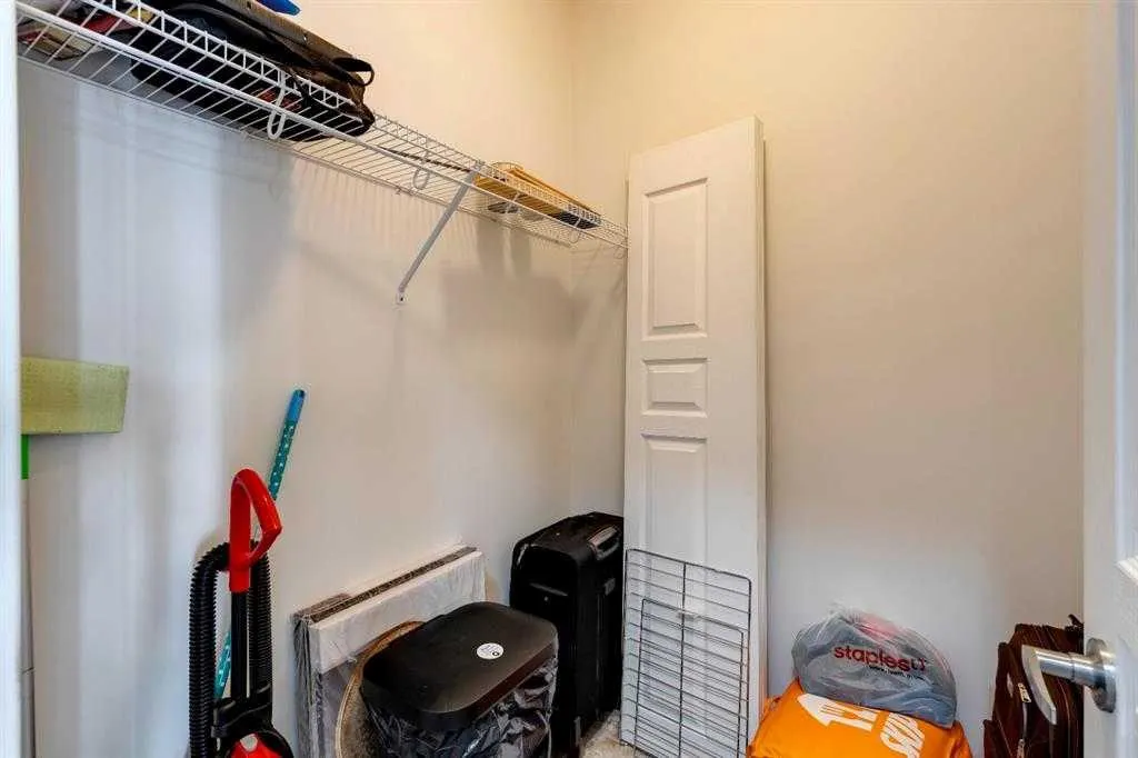 22 Panatella Road NW, #207