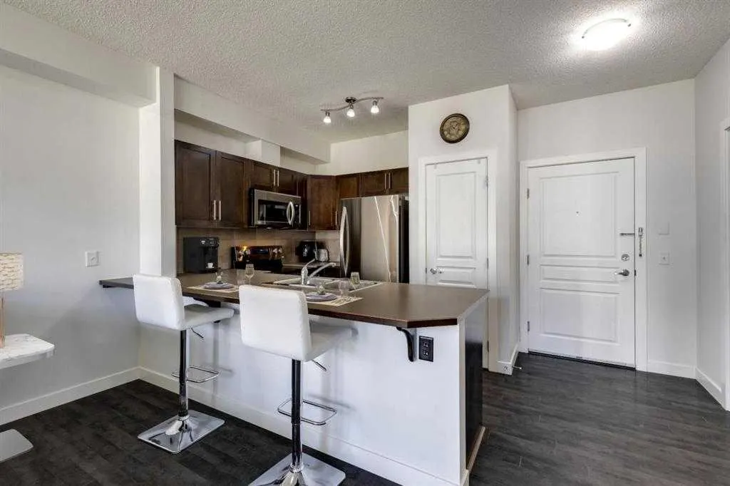 22 Panatella Road NW, #207