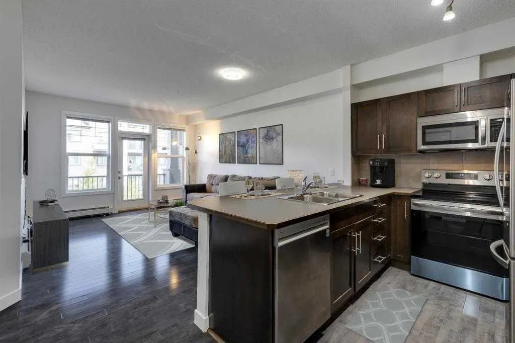 22 Panatella Road NW, #207