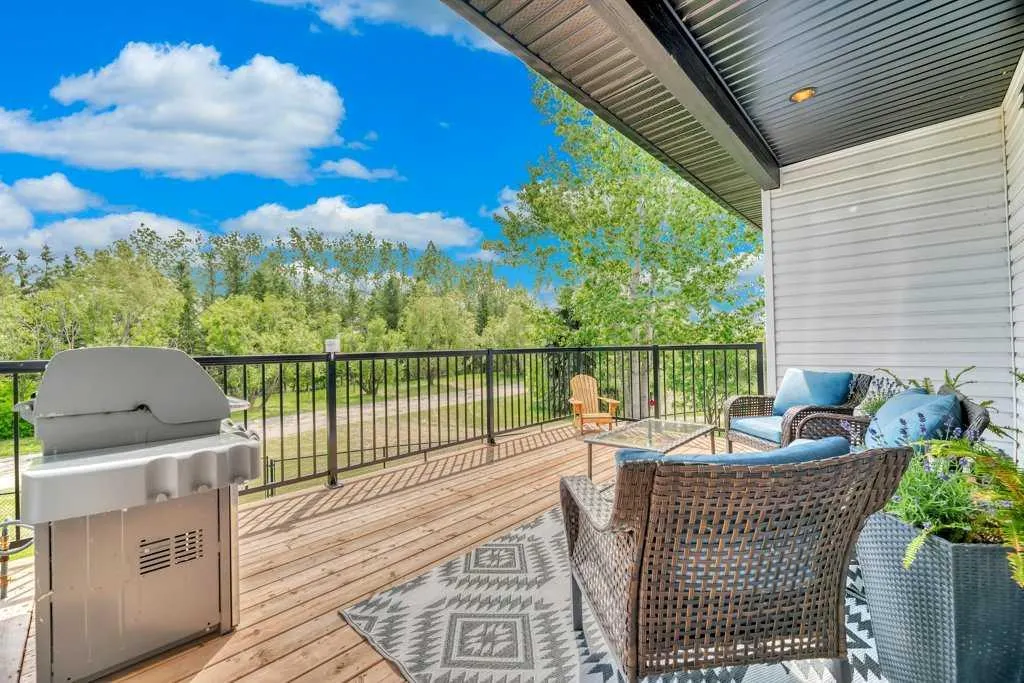 1181 Hillcrest Manor Estates