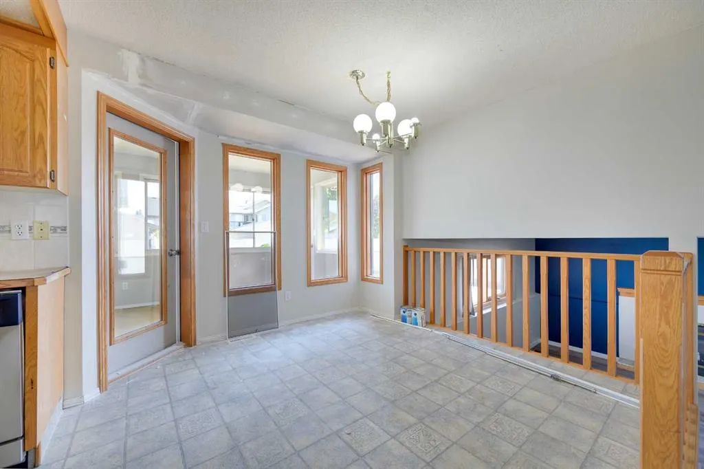 174 Donnelly Crescent