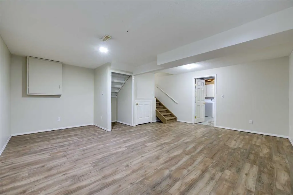 174 Donnelly Crescent