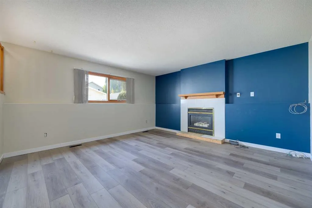 174 Donnelly Crescent