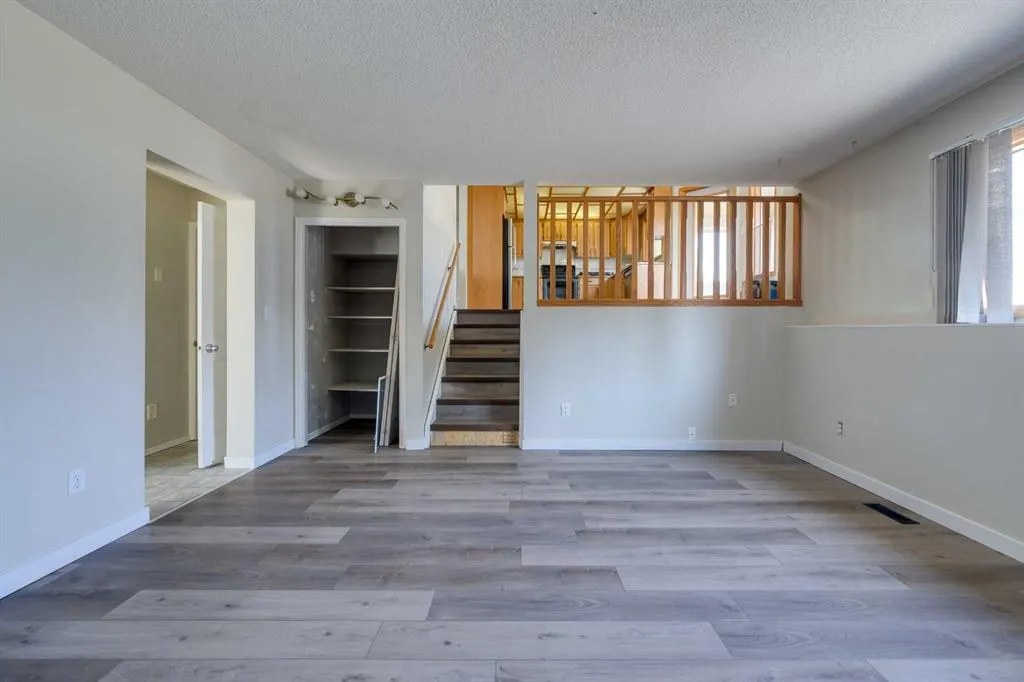174 Donnelly Crescent