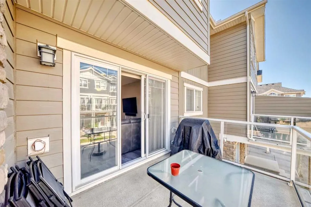702 Evanston Manor NW