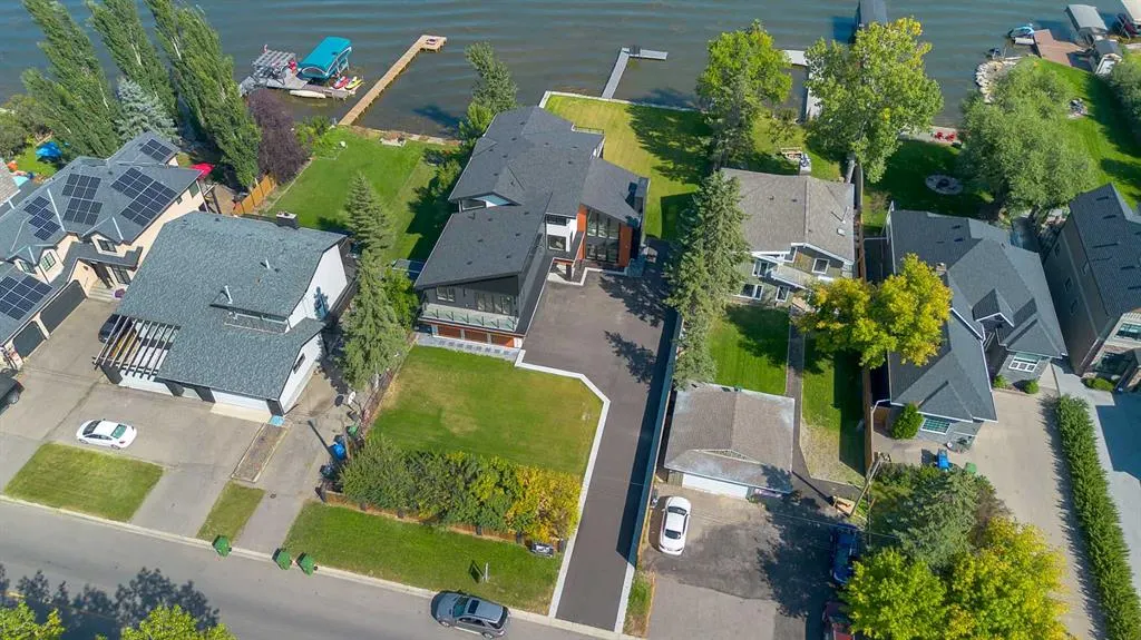 476 WEST CHESTERMERE Drive
