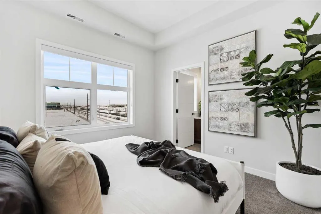 255 Les Jardins Park SE, #426