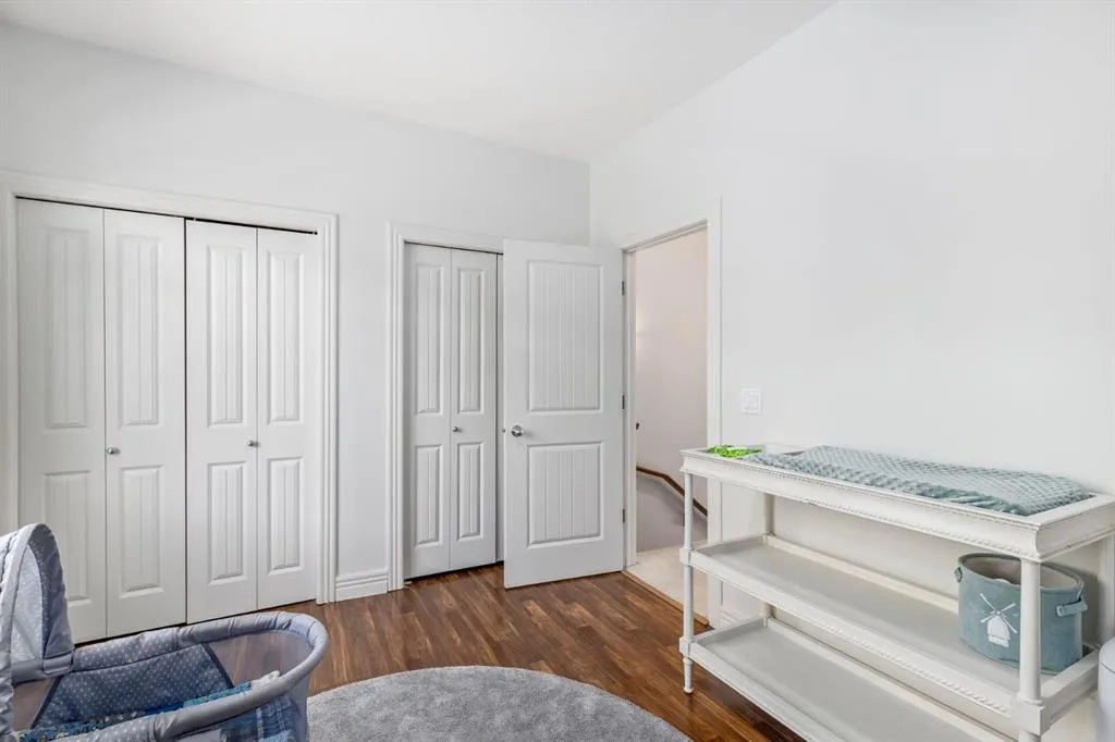 156 Rockyledge View NW, #7