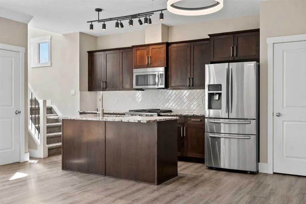 36 Covecreek Mews NE