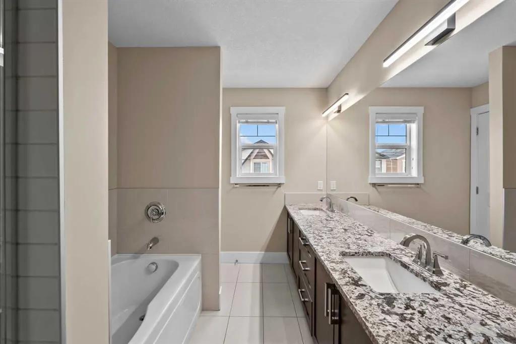 36 Covecreek Mews NE