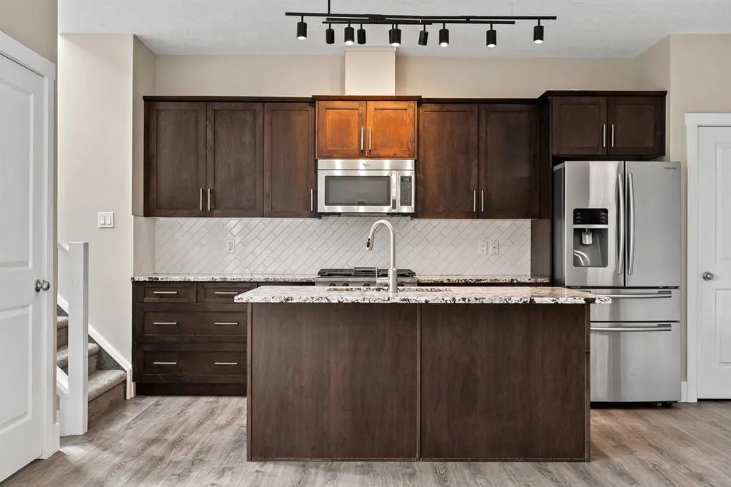36 Covecreek Mews NE