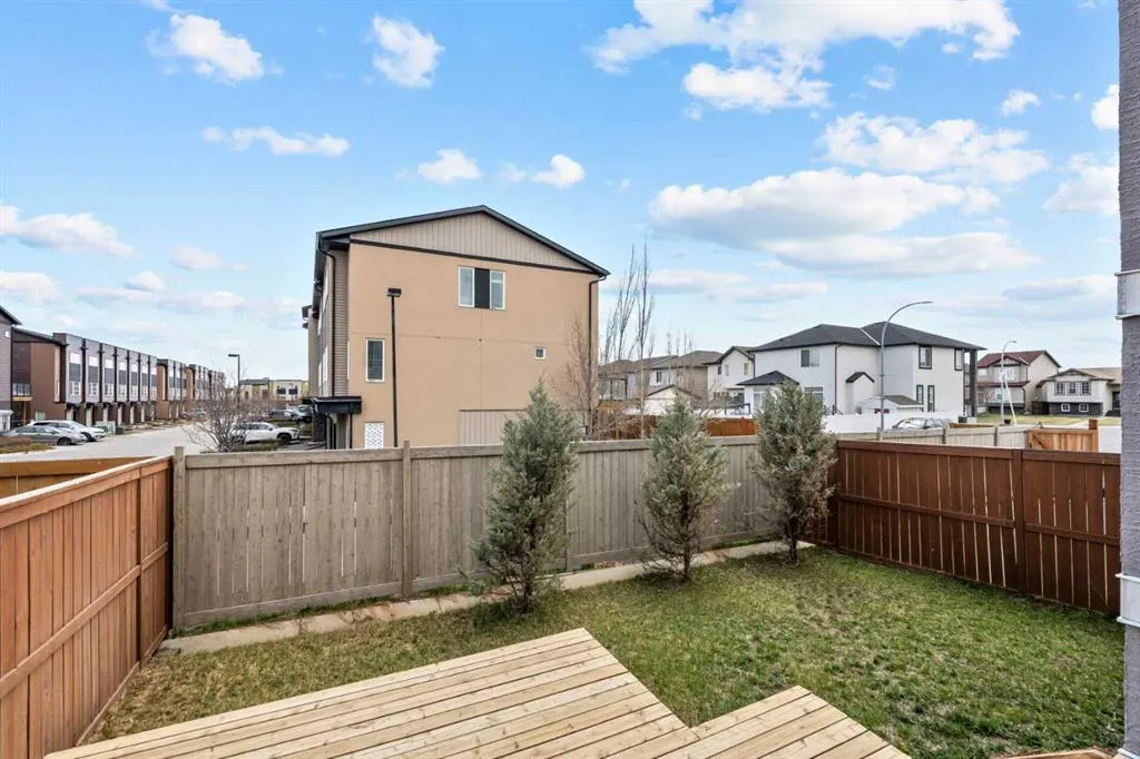 36 Covecreek Mews NE