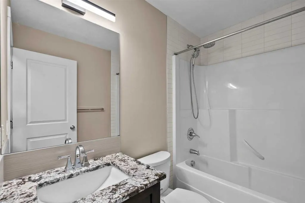 36 Covecreek Mews NE