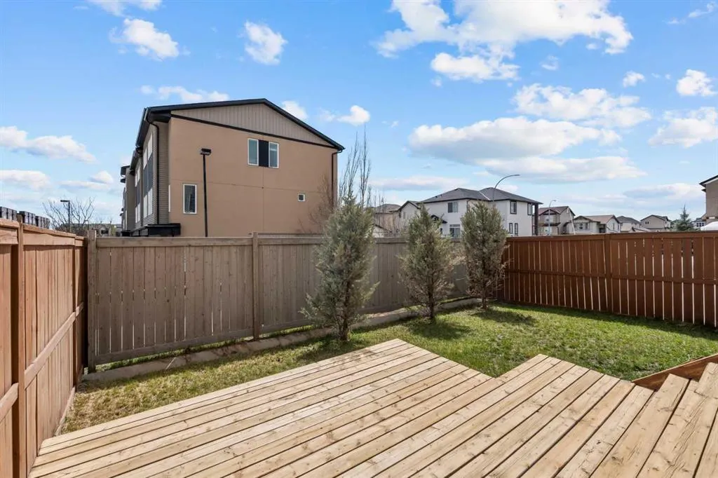 36 Covecreek Mews NE