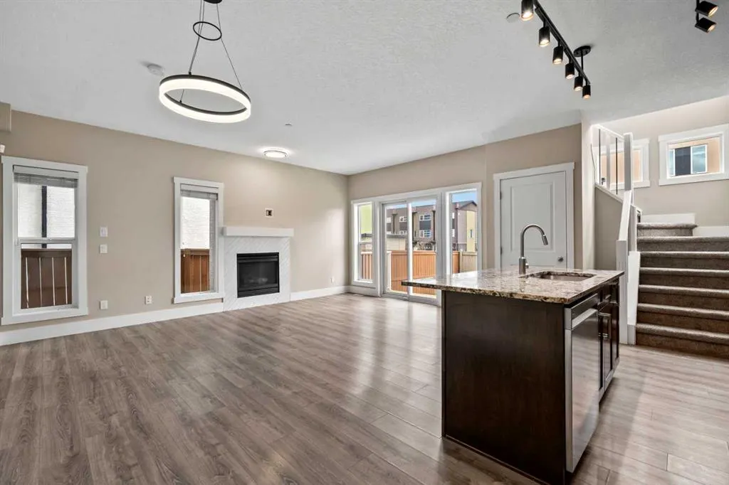 36 Covecreek Mews NE