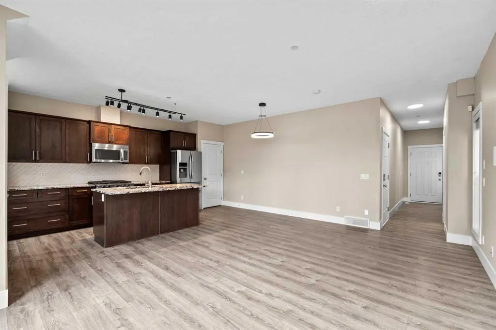 36 Covecreek Mews NE