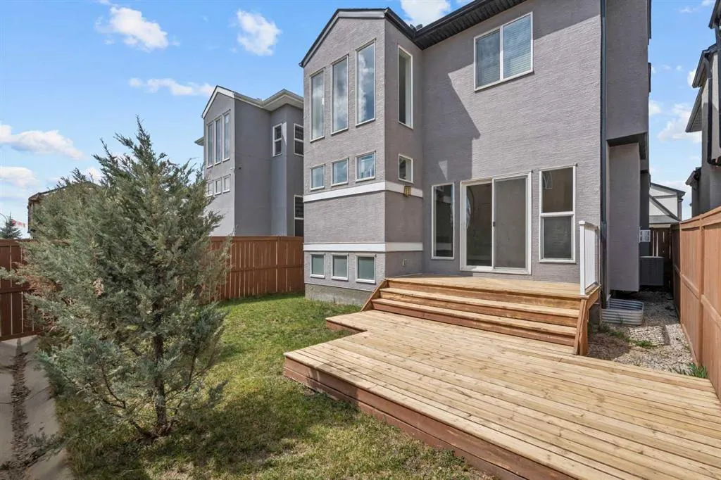 36 Covecreek Mews NE