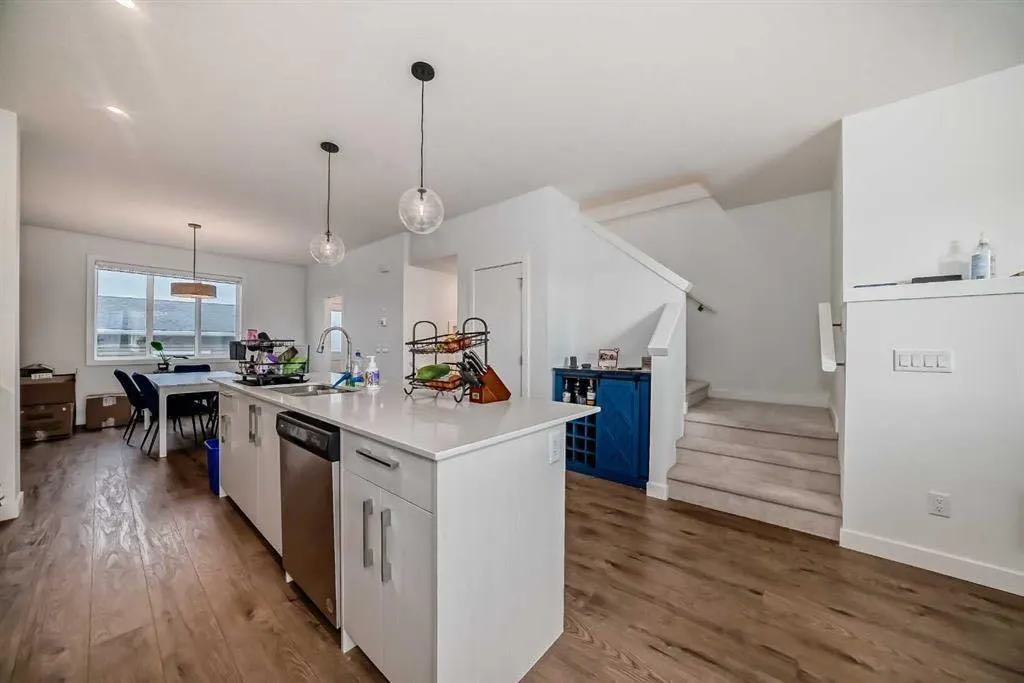 144 Merganser Drive W