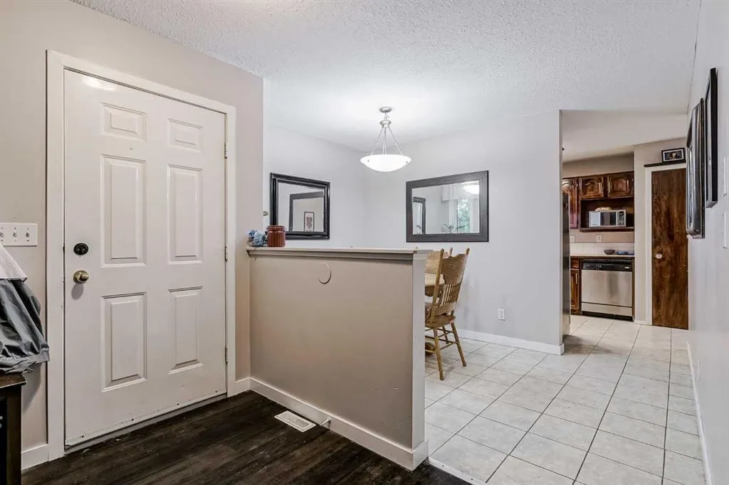 608 Henricks Drive